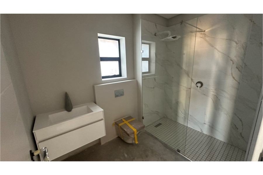 To Let 3 Bedroom Property for Rent in Lemoenkloof Western Cape